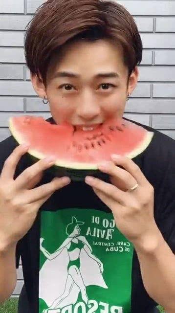 吃瓜网红小哥哥 第1张 吃瓜网红小哥哥 第1张